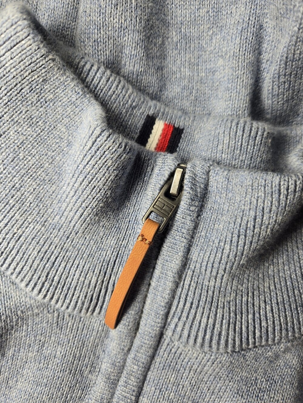 Tommy Hilfiger Men’s XXL Light Blue Quarter‑Zip Sweater - Picture 4 of 16